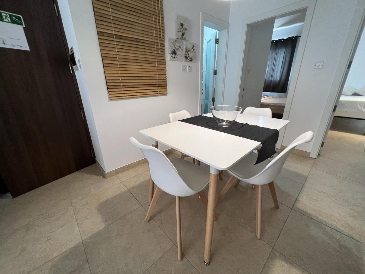 St Julians Smart 2 Bedroom Apartment Saint Julian's Exterior photo